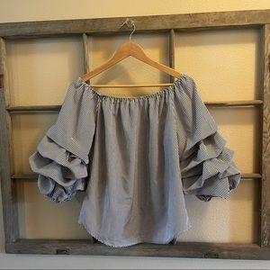 Roommates off shoulder top, size medium